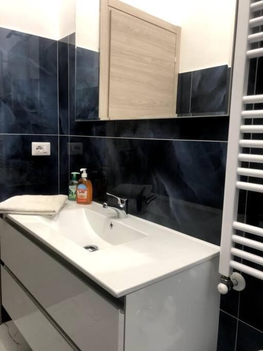 Апартаменты Casa Martina Pronta Per Te, Con Due Stanze Da Letto! Турин Экстерьер фото